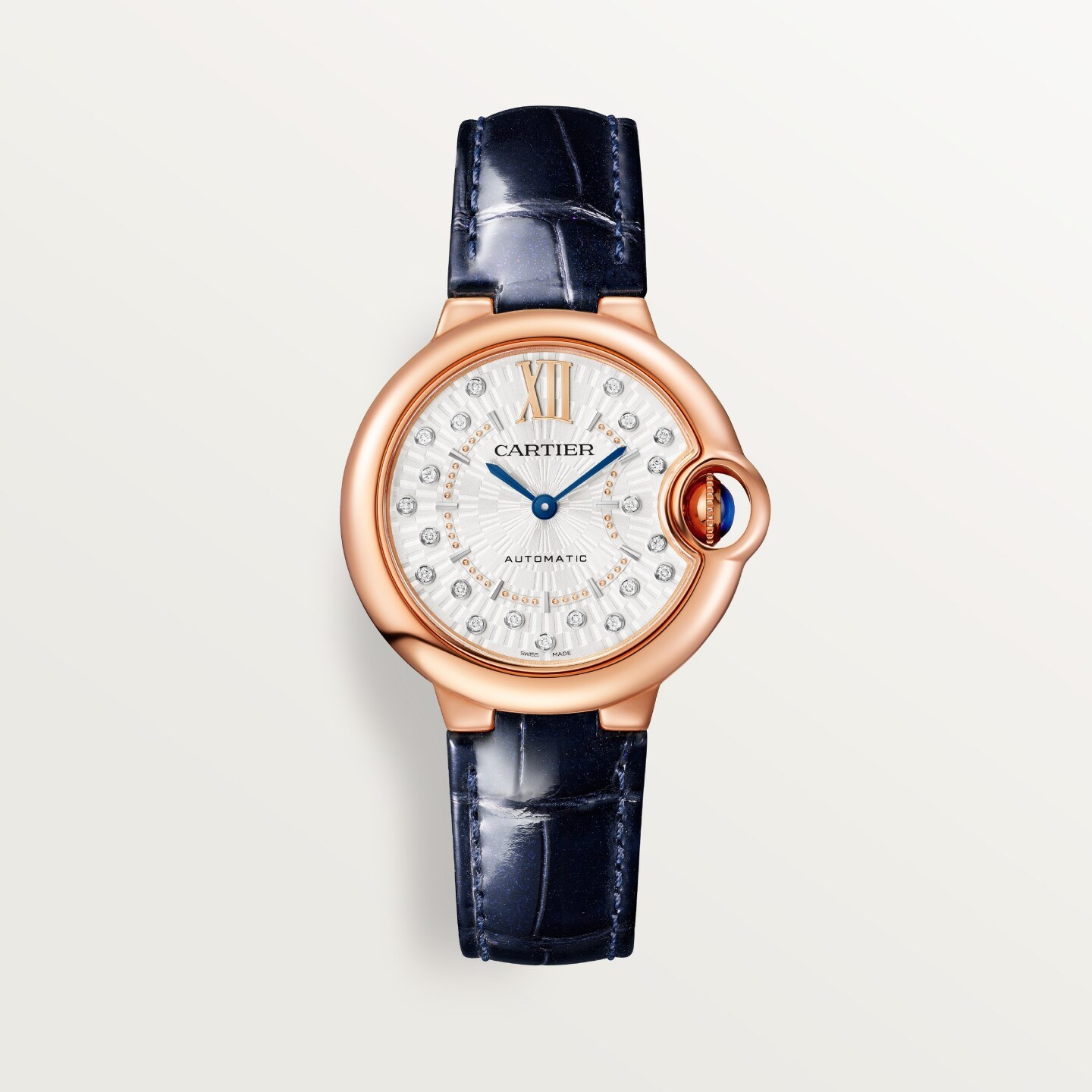 Montre Ballon Bleu de Cartier — 33mm, mouvement mécanique automatique, or rose,  diamants, cuir.