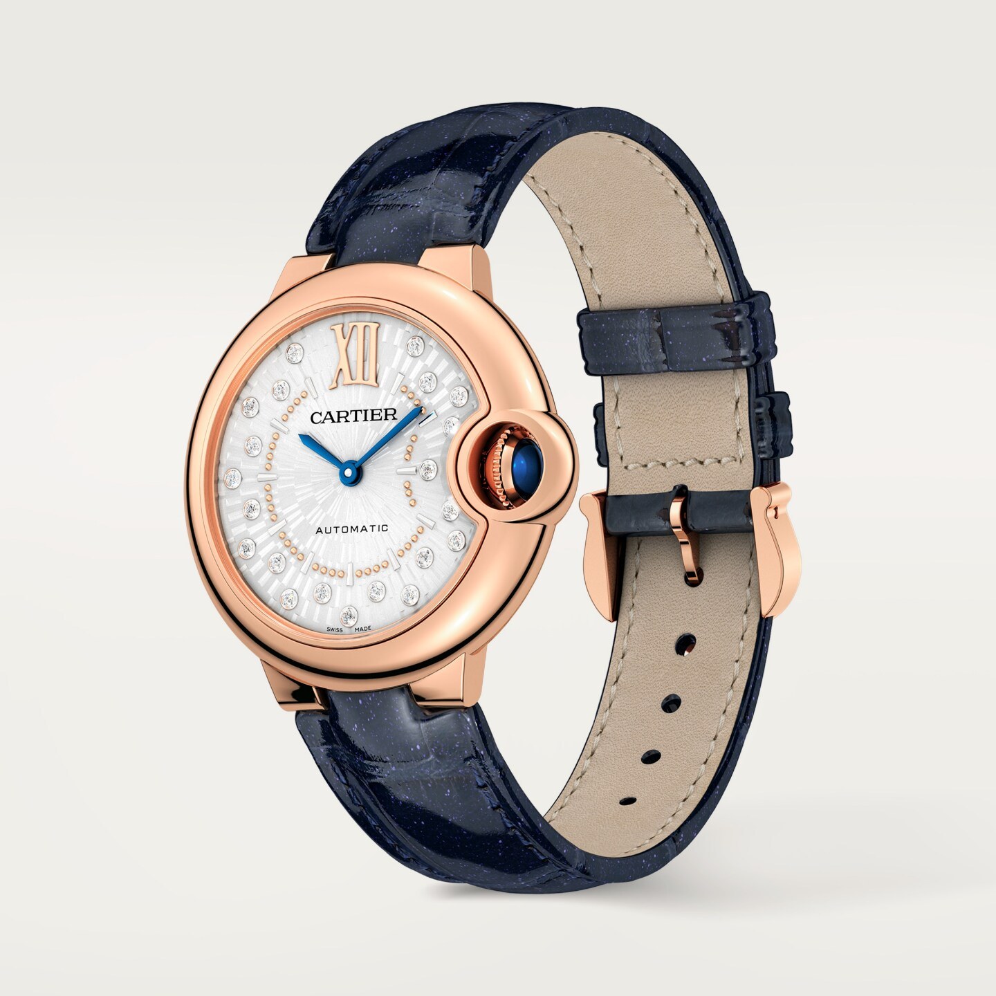 Montre Ballon Bleu de Cartier — 33mm, mouvement mécanique automatique, or rose,  diamants, cuir.